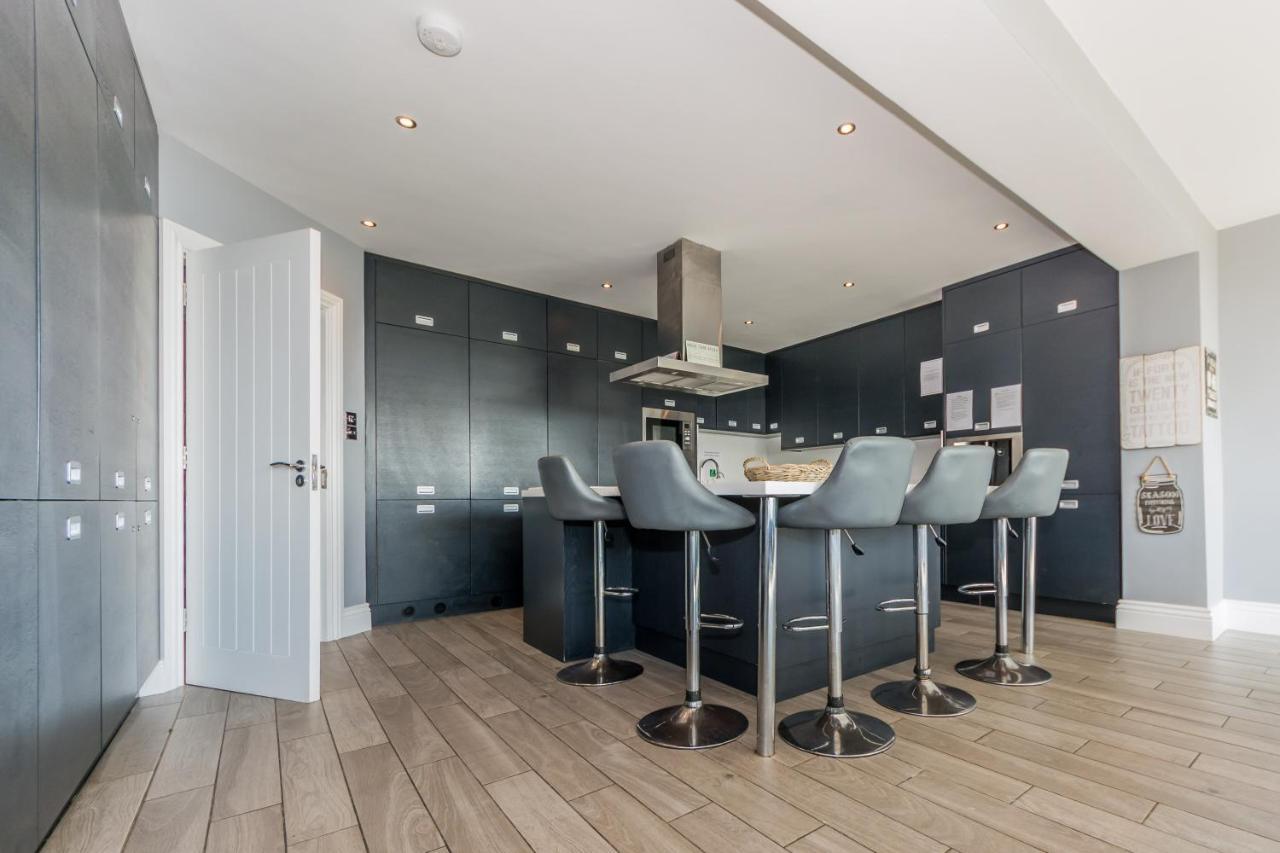 Ocean View,Kinsale, Hosted By Exquisite Holiday Homes, Sleeps 22 Exterior foto